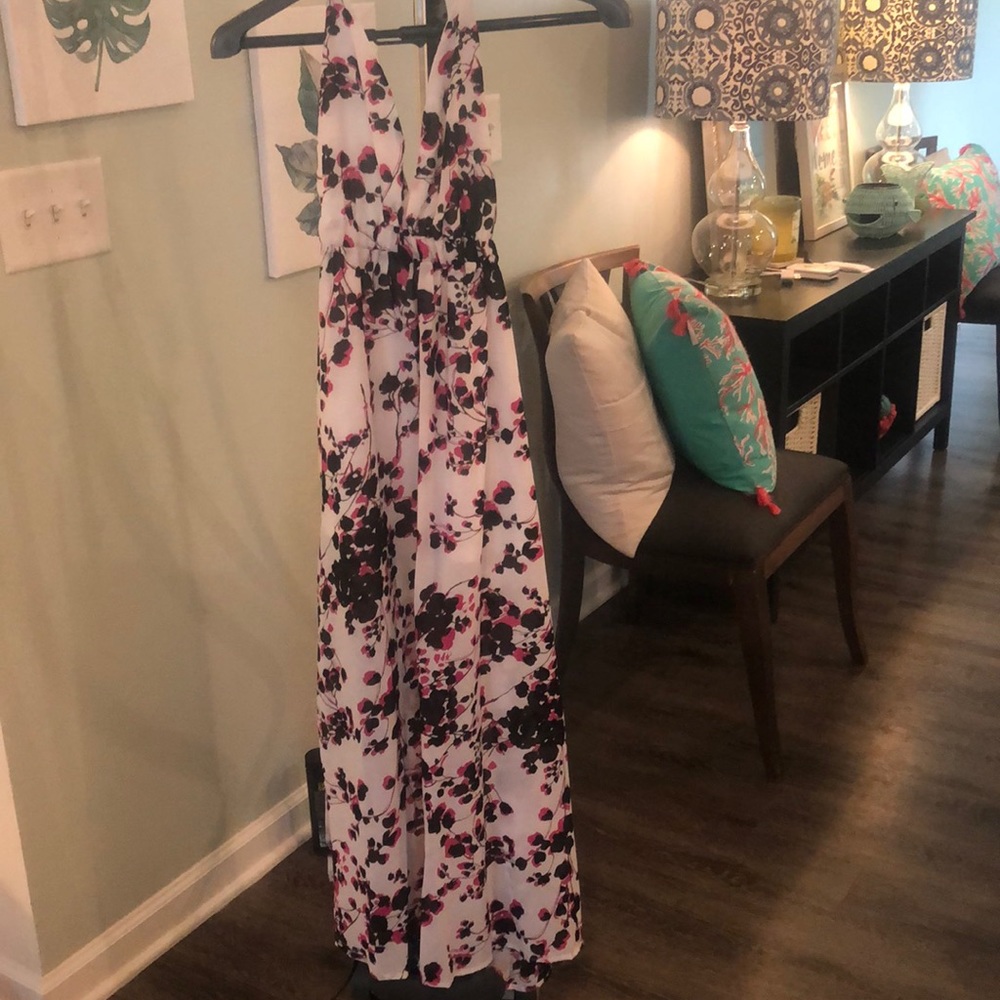Gorgeous halter dress